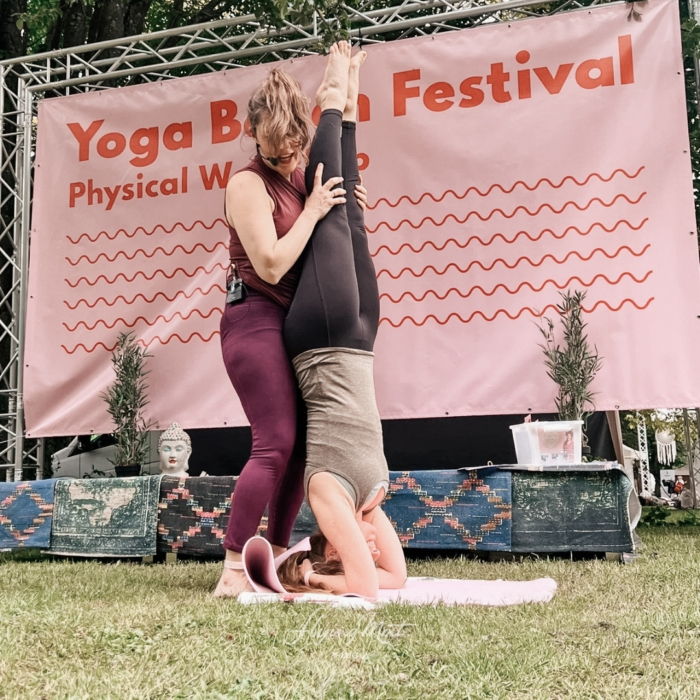 yoga-beach-festival-freiburg-flying-mat-yoga-3