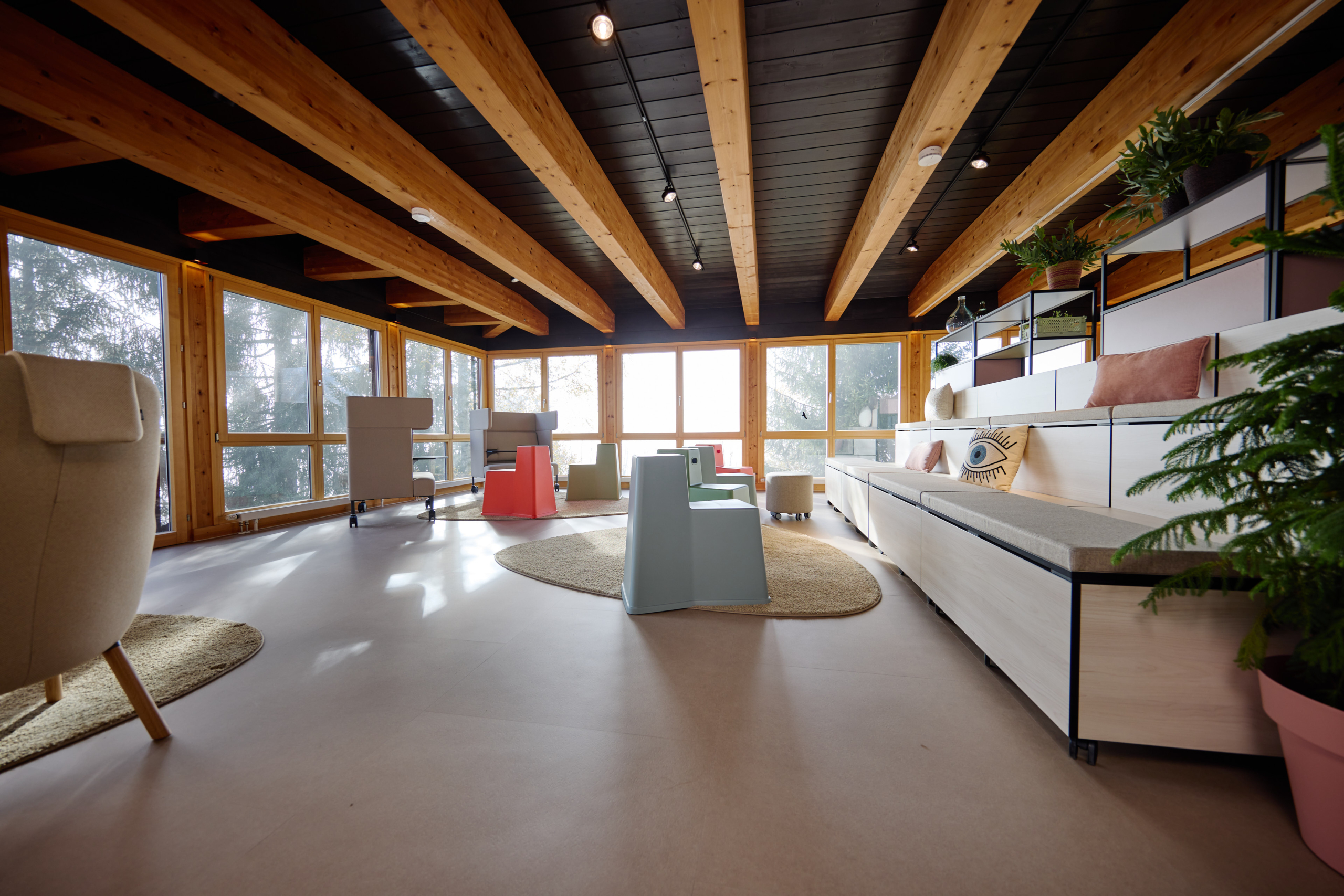 yoga_retreat_flying_mat_yoga_stuub_fotos_hinterzarten_schwarzwald_13