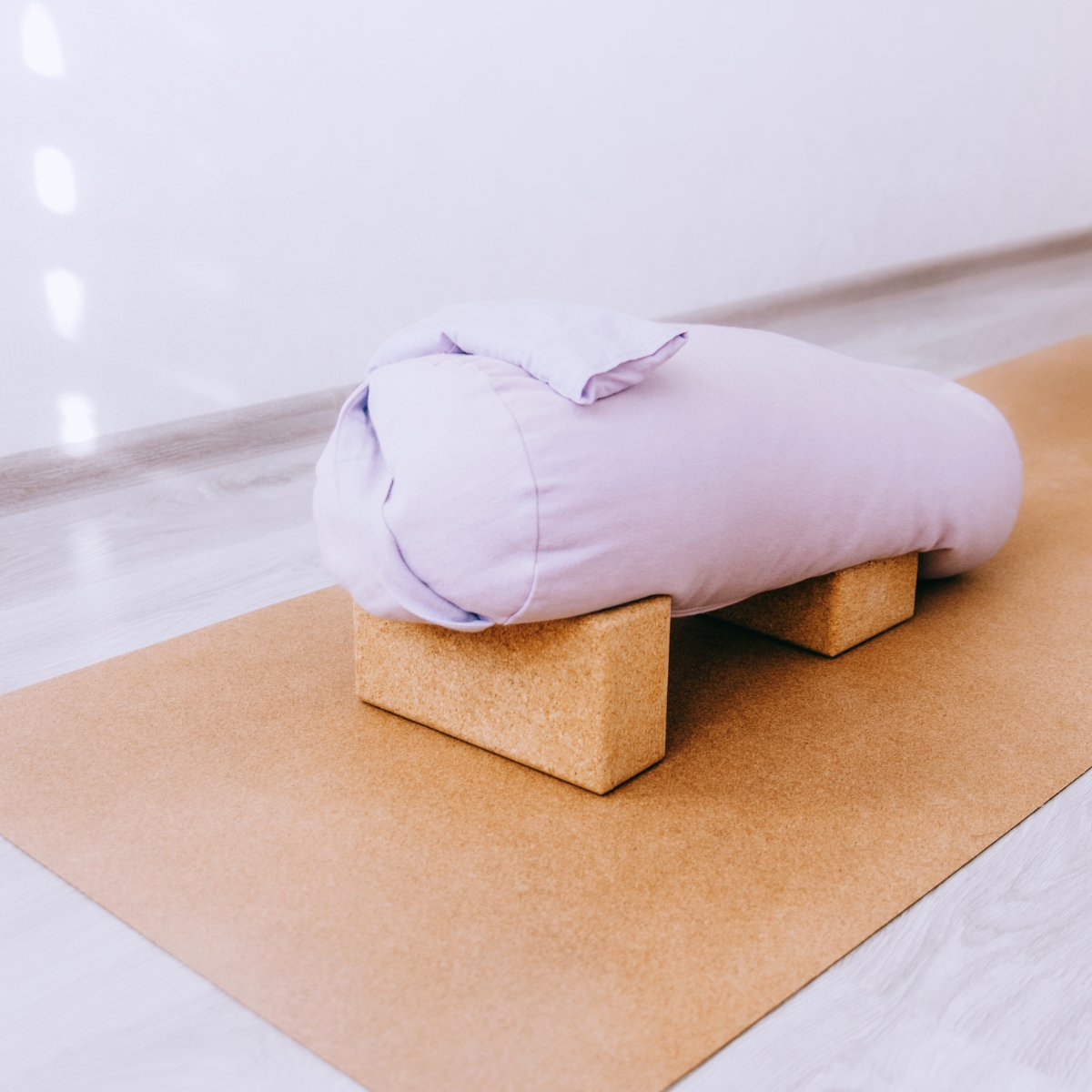 yogaklotz-yoga-in-freiburg-kaufen-ausleihen